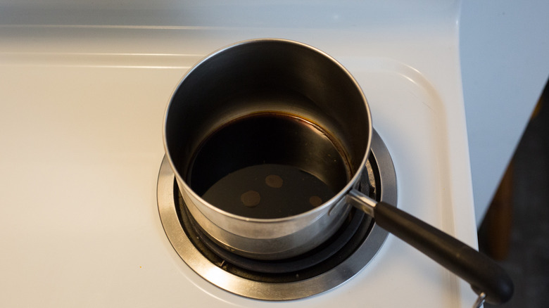 balsamic vinegar in small saucepan