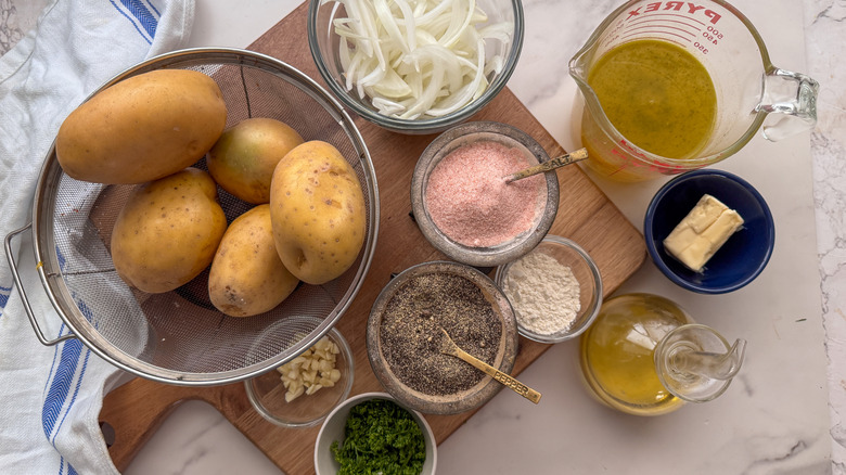 Southern smothered potato ingredients