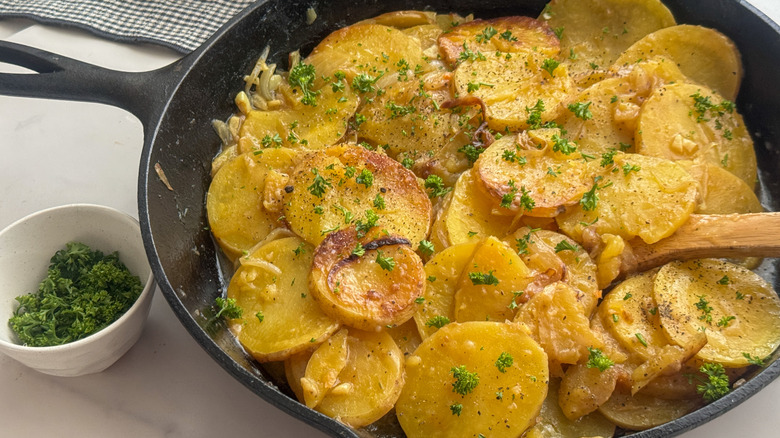 smothered potatoes in skillet